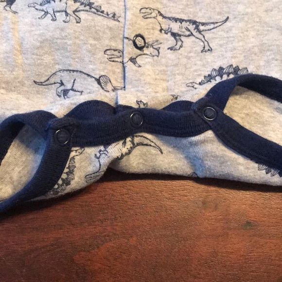 2 Carter’s Rompers 12 Mo. - Picture 4 of 5